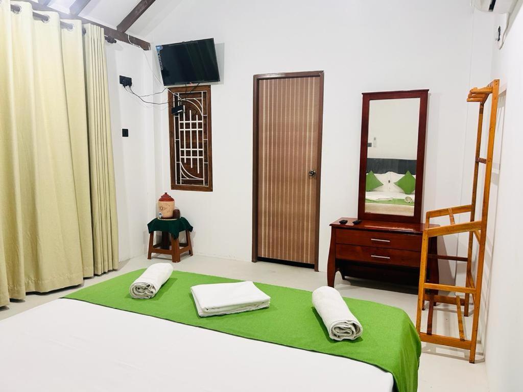 Palm Beach Resort Ceylon Jaffna Bagian luar foto