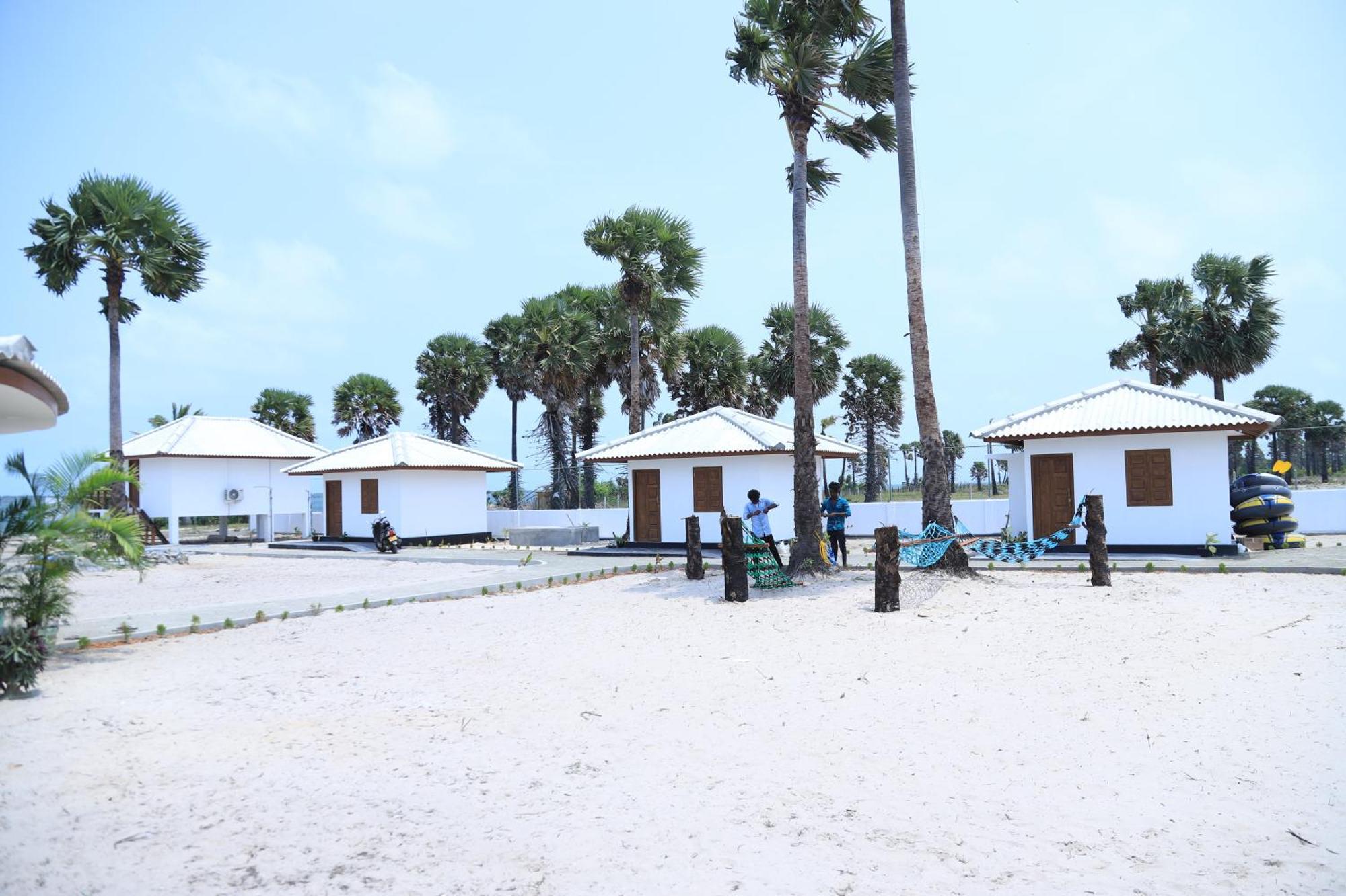 Palm Beach Resort Ceylon Jaffna Bagian luar foto