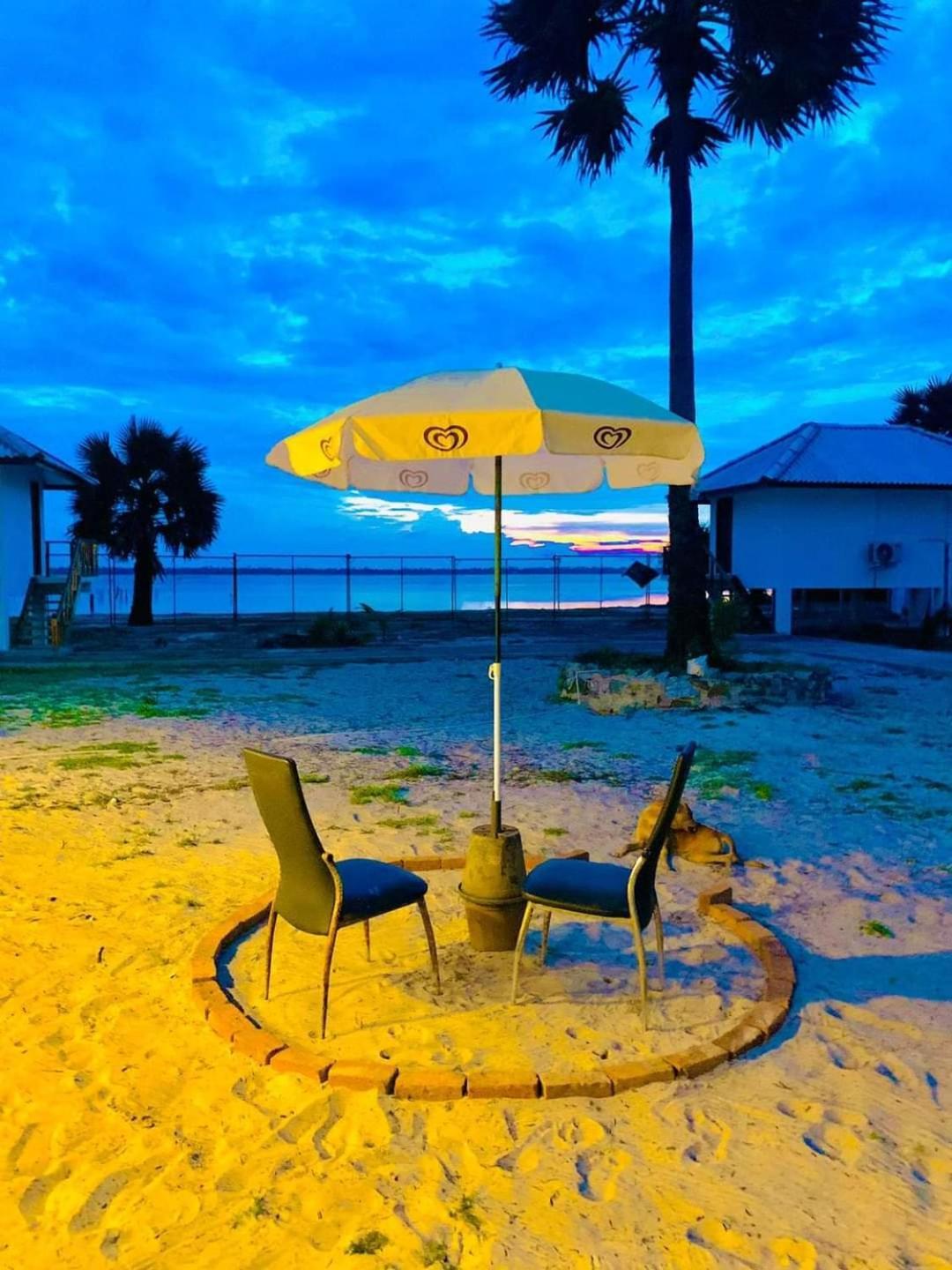 Palm Beach Resort Ceylon Jaffna Bagian luar foto